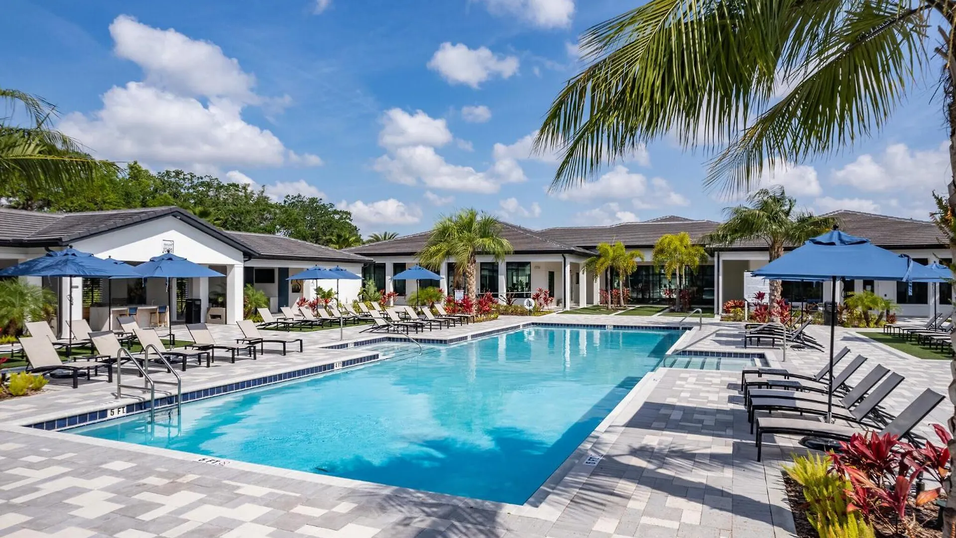 Private Full King Bed, Parks Nearby, Pool, Gym, Pet Allowed Orlando 0*,  Verenigde Staten