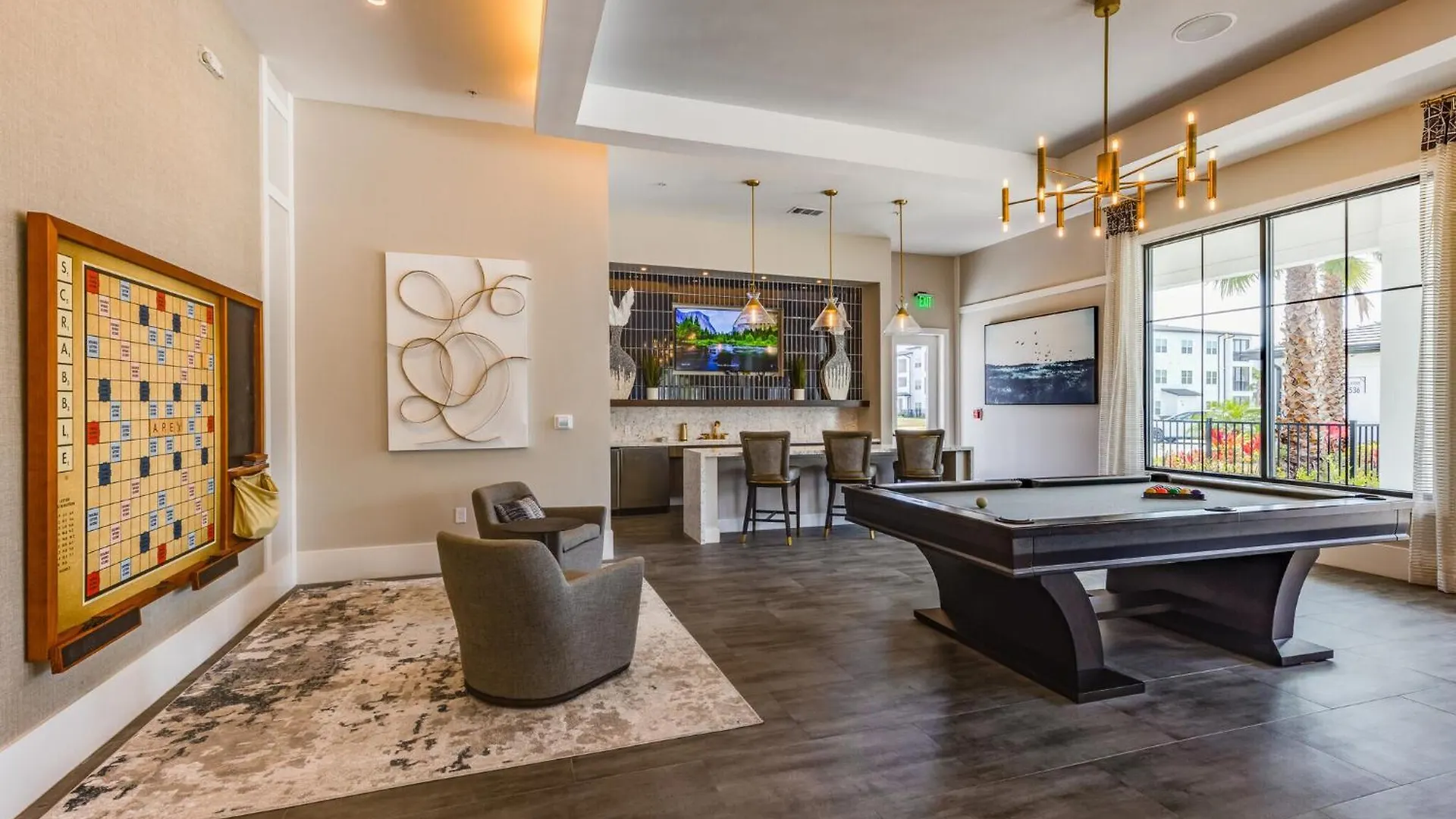 Private Full King Bed, Parks Nearby, Pool, Gym, Pet Allowed Orlando